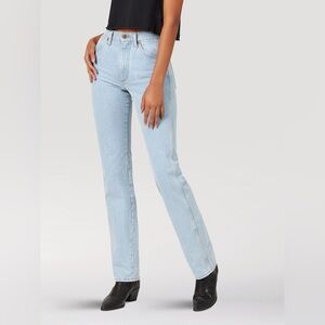 Brand New Women’s Wrangler Cowboy Cut Jeans